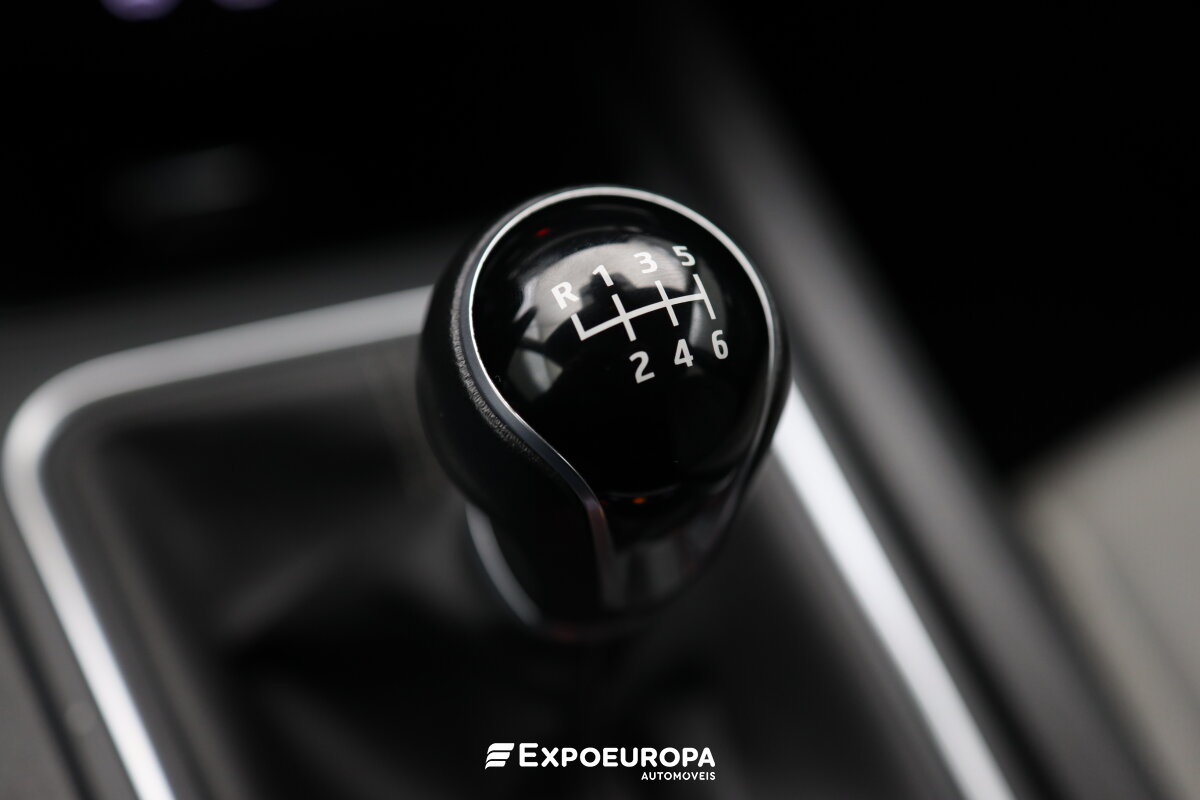 seat-leon-2022-gasolina-999cc