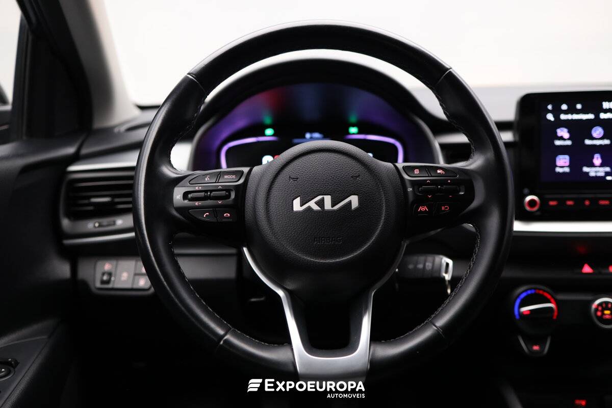 kia-stonic-2024-gasolina-1197cc