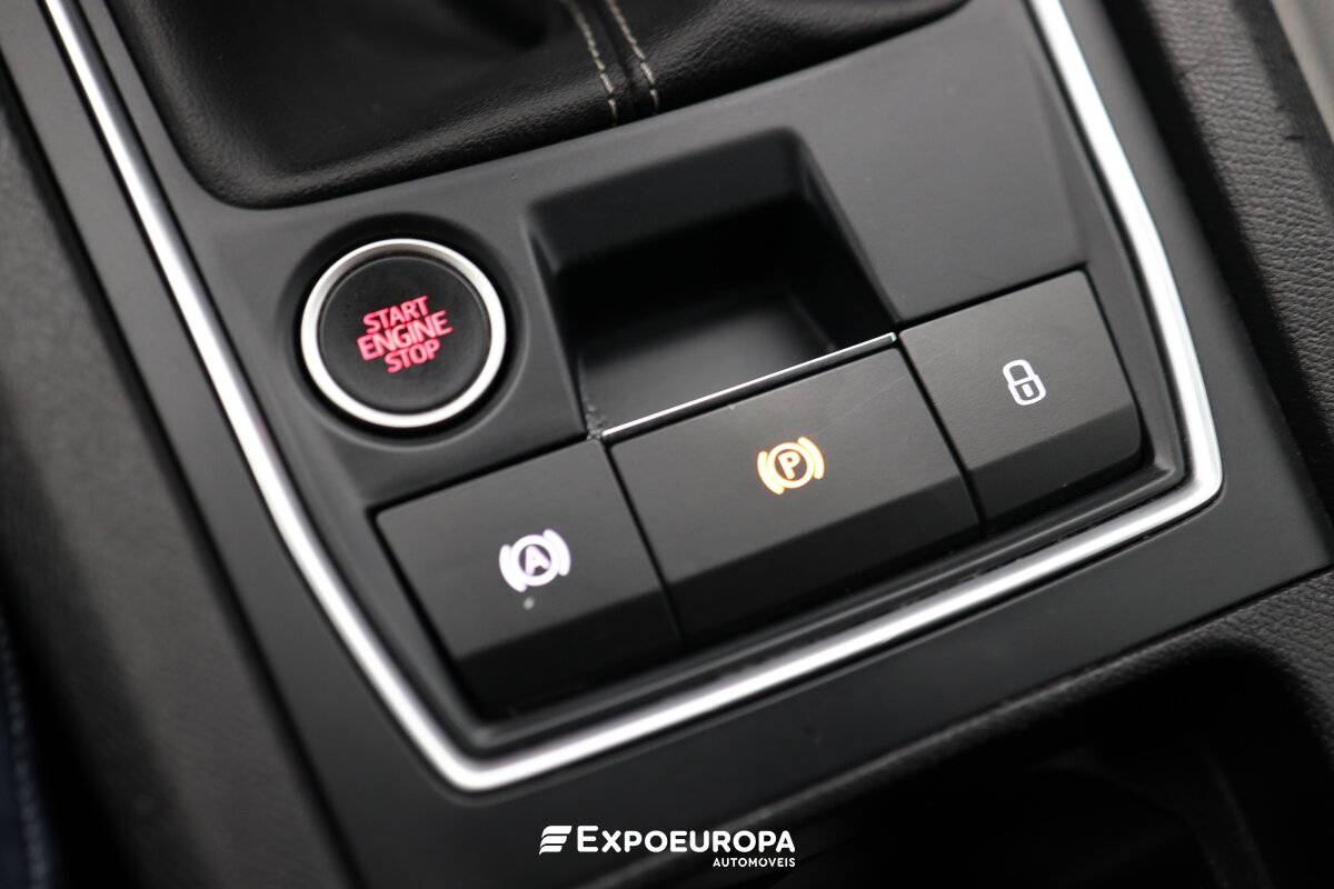 seat-leon-2022-diesel-1968cc