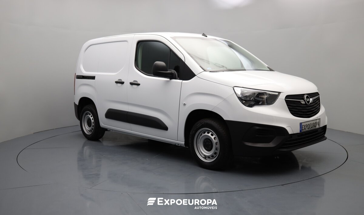 opel-combo-2022-diesel-1499cc