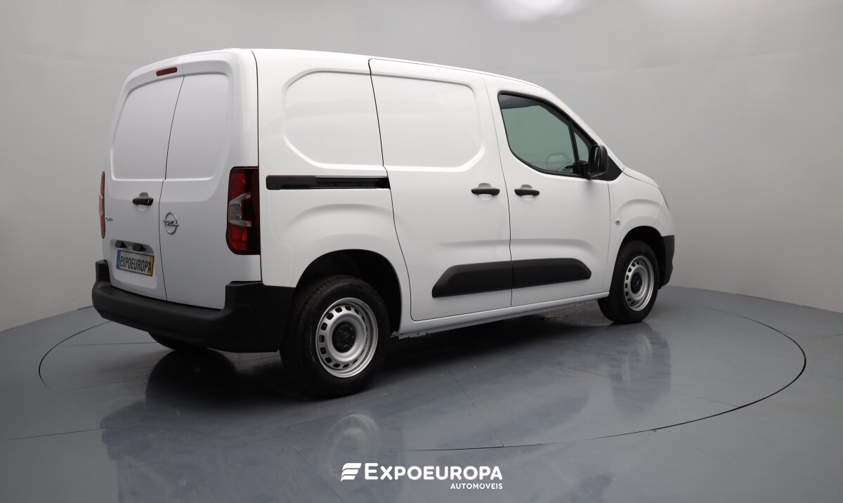 opel-combo-2022-diesel-1499cc