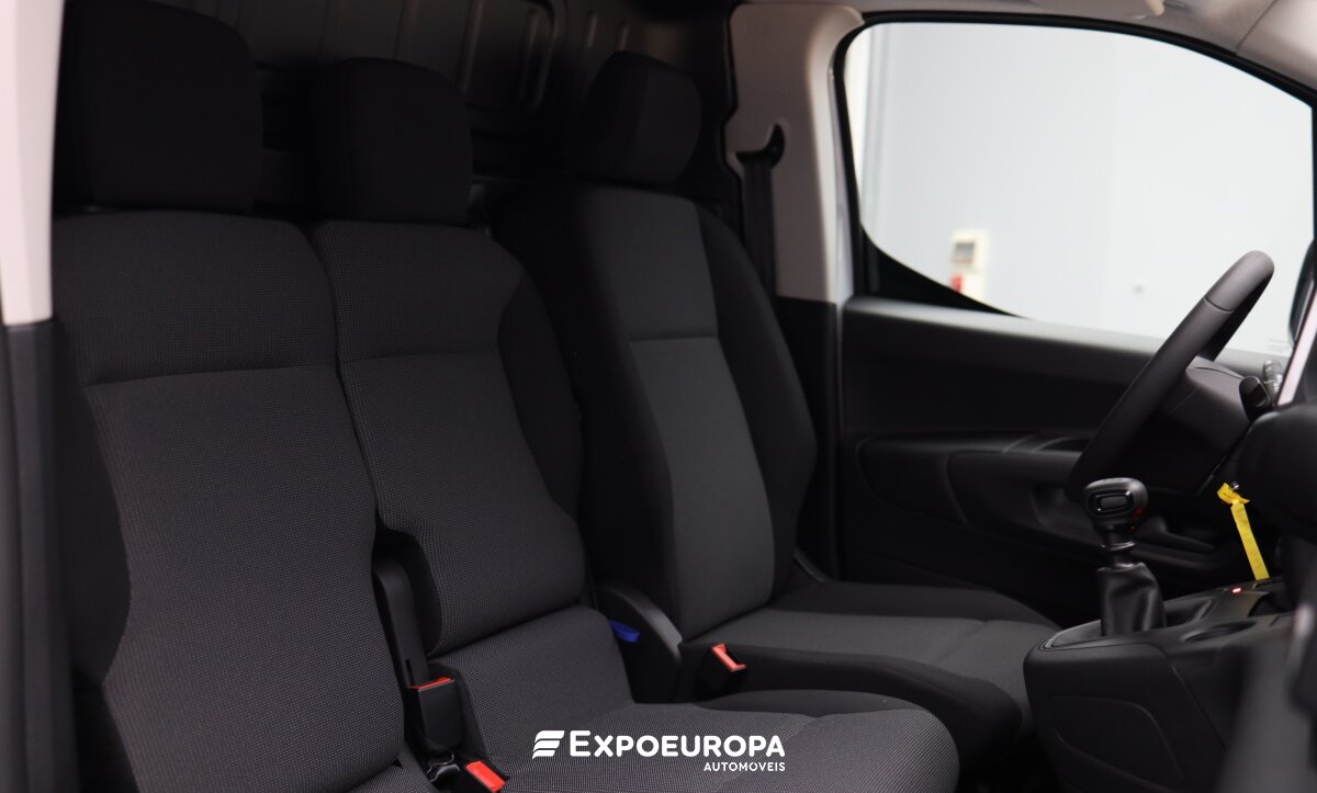 opel-combo-2022-diesel-1499cc