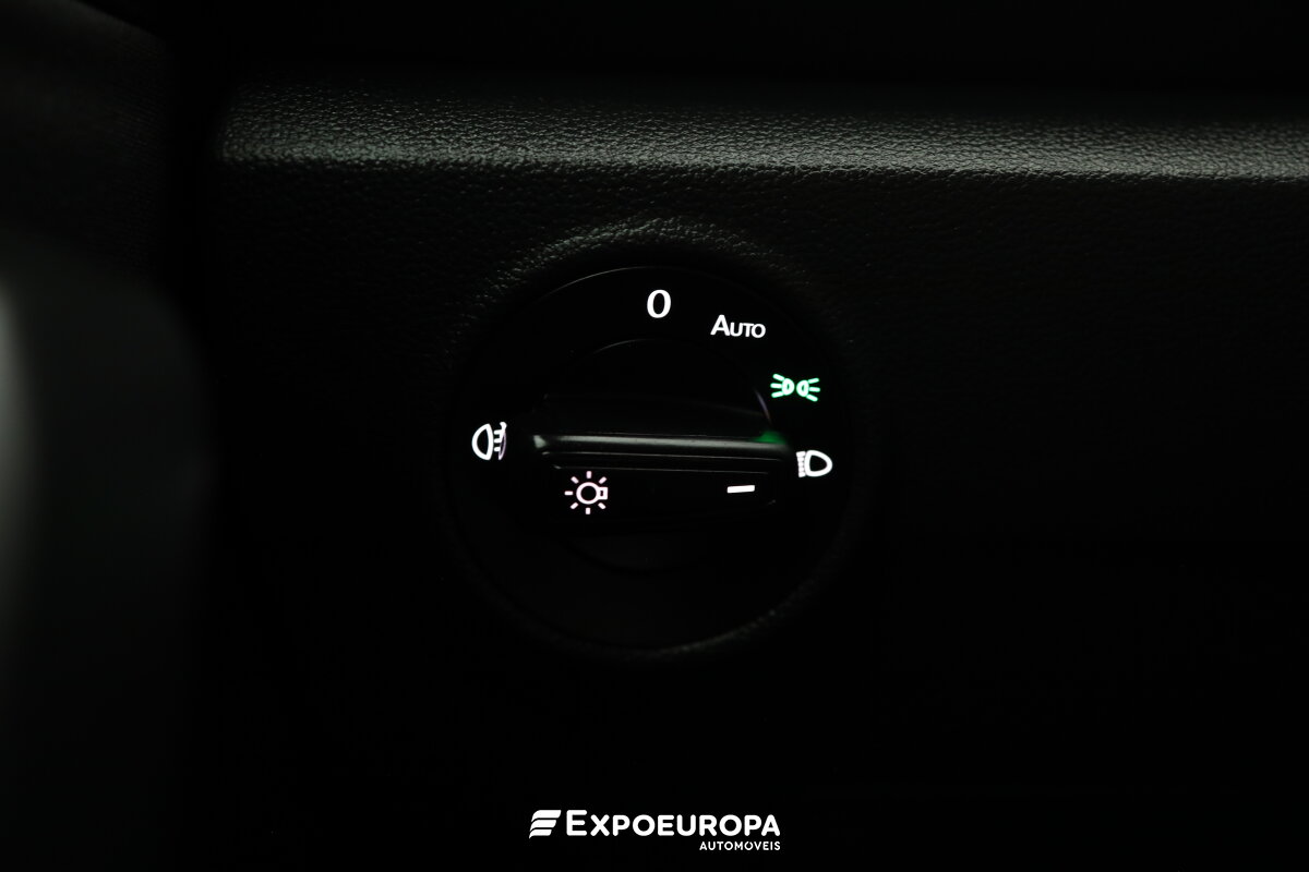 volkswagen-t-roc-2023-gasolina-999cc
