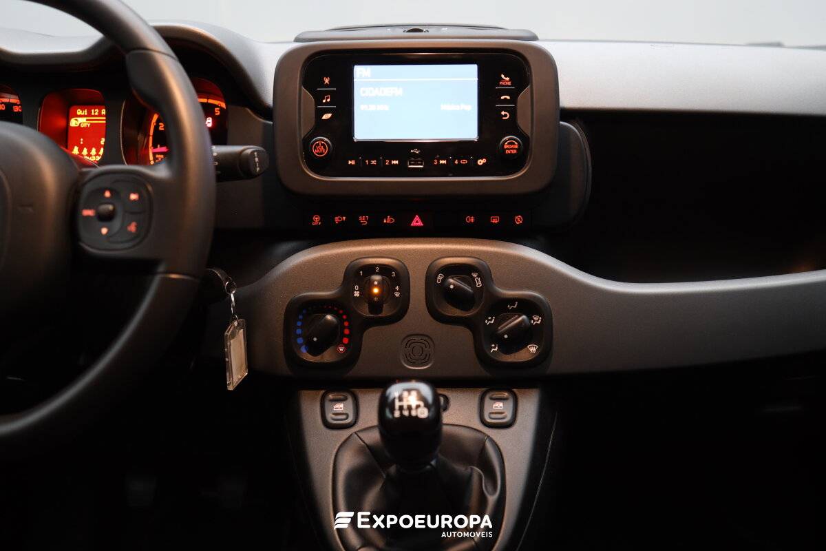 fiat-panda-2023-hibrido-a-gasolina-999cc