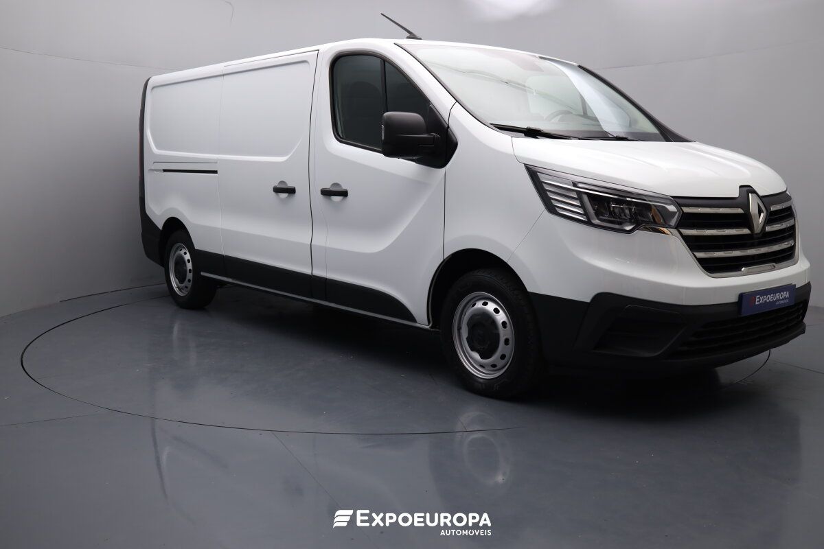 renault-trafic-2023-diesel-1997cc