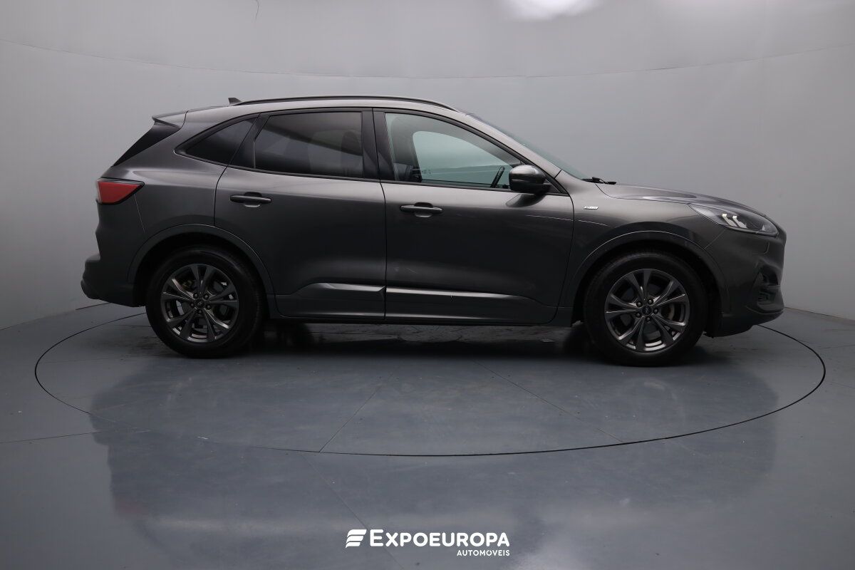 ford-kuga-2022-gasolina-1496cc