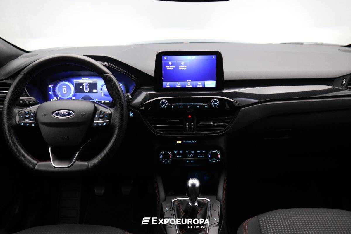 ford-kuga-2022-gasolina-1496cc