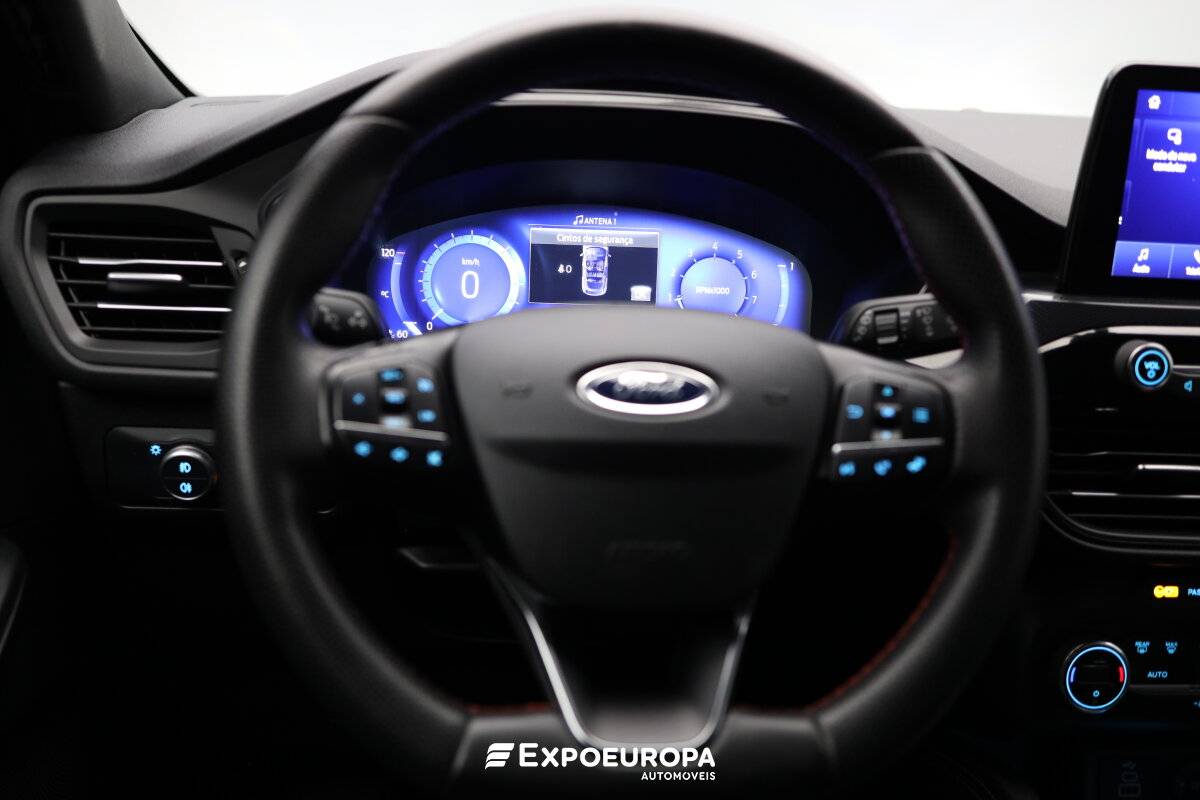 ford-kuga-2022-gasolina-1496cc