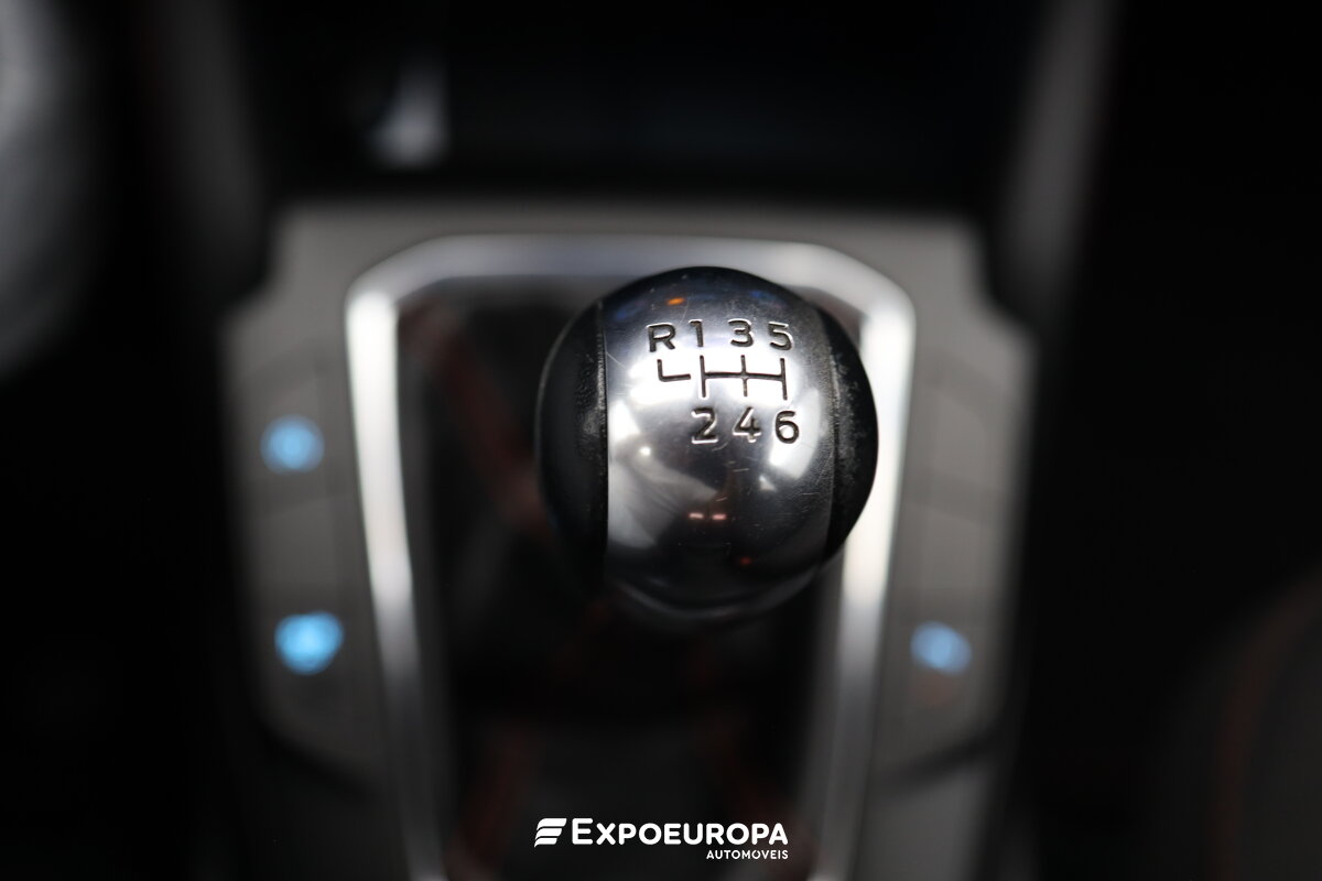 ford-kuga-2022-gasolina-1496cc