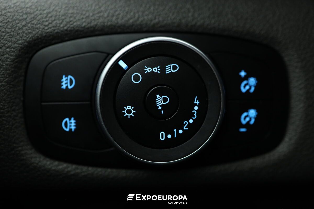 ford-transit-2023-diesel-1995cc