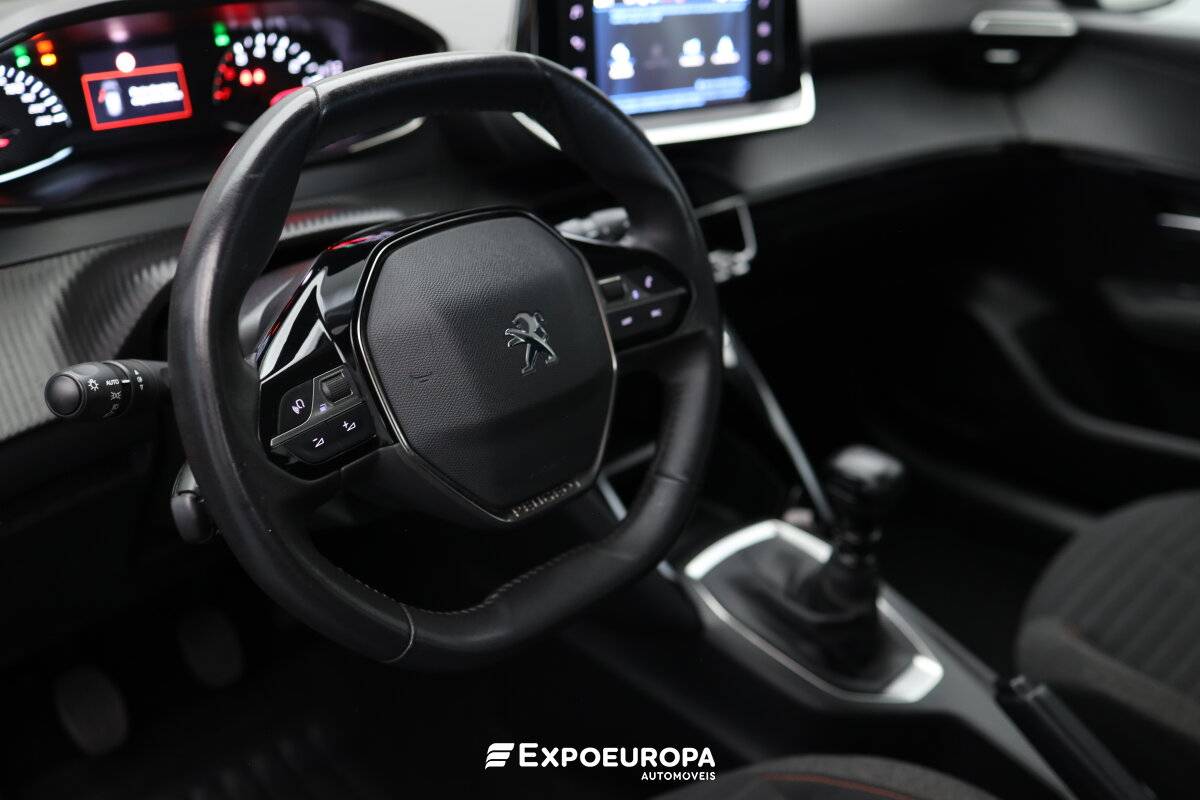 peugeot-208-2023-gasolina-1199cc