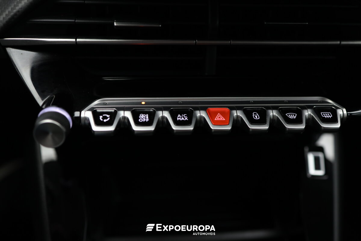 peugeot-208-2023-gasolina-1199cc