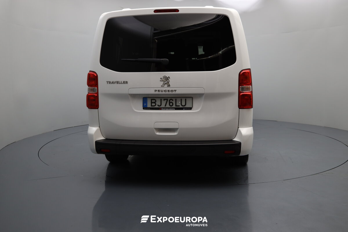 peugeot-traveller-2021-diesel-1499cc
