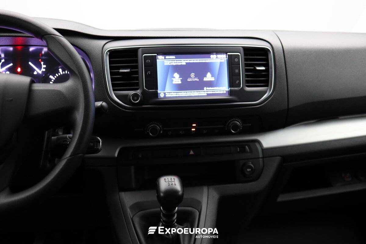 peugeot-traveller-2021-diesel-1499cc