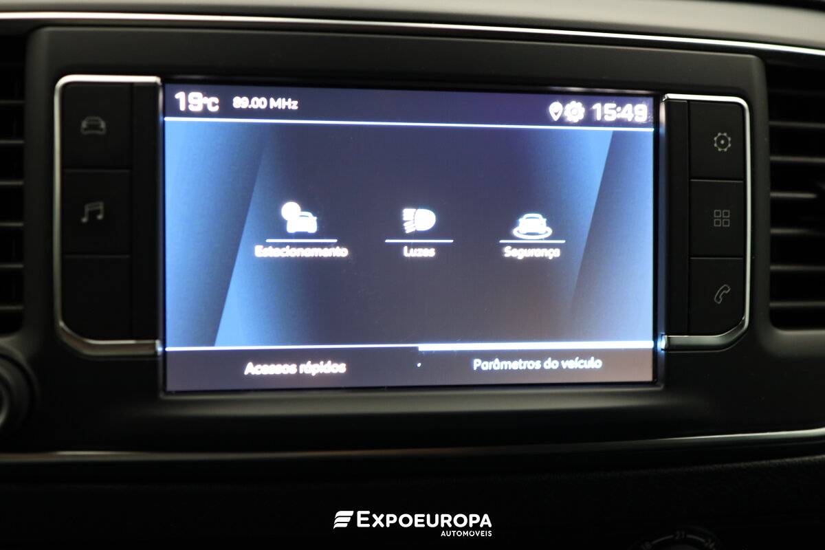 peugeot-traveller-2021-diesel-1499cc