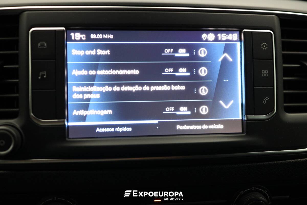 peugeot-traveller-2021-diesel-1499cc