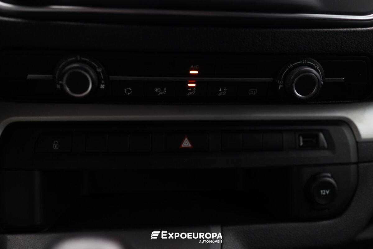 peugeot-traveller-2021-diesel-1499cc