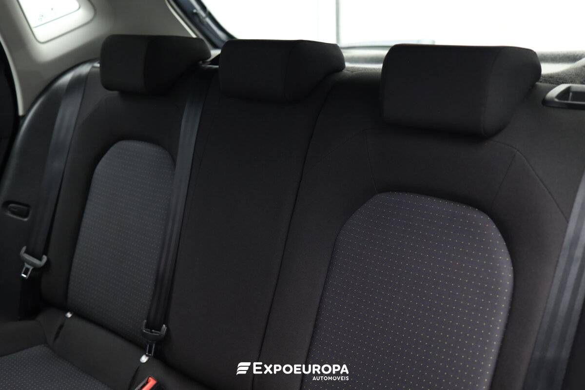 seat-ibiza-2023-gasolina-999cc