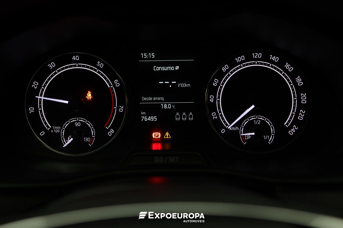 skoda-scala-2022-gasolina-999cc