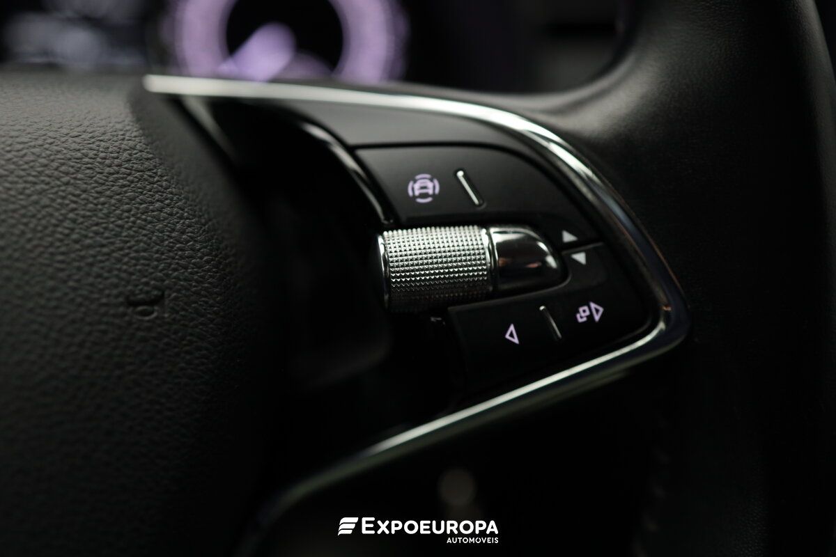 skoda-scala-2022-gasolina-999cc