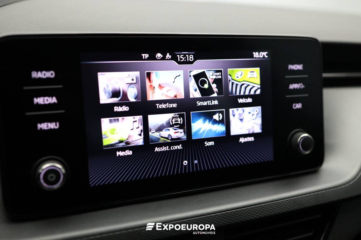 skoda-scala-2022-gasolina-999cc