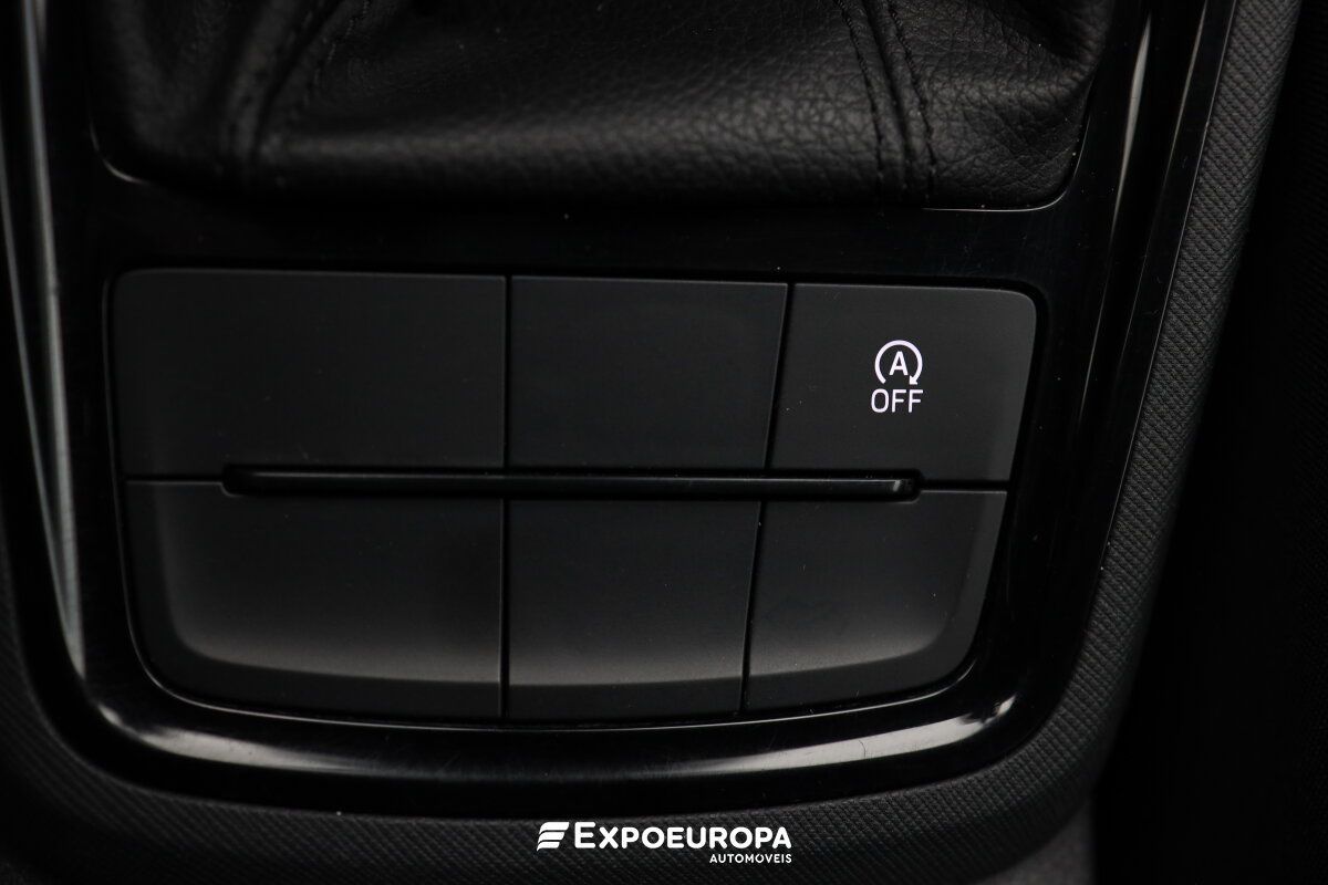 skoda-scala-2022-gasolina-999cc