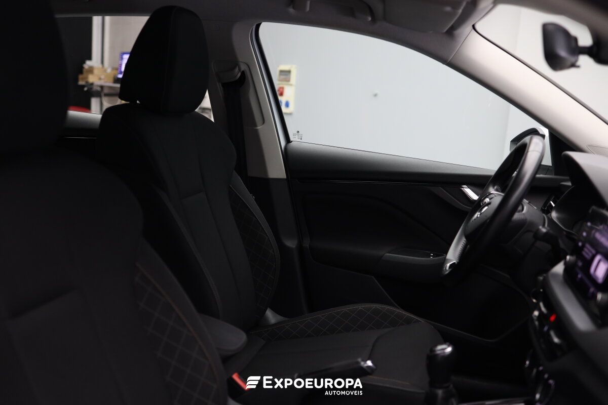 skoda-scala-2022-gasolina-999cc