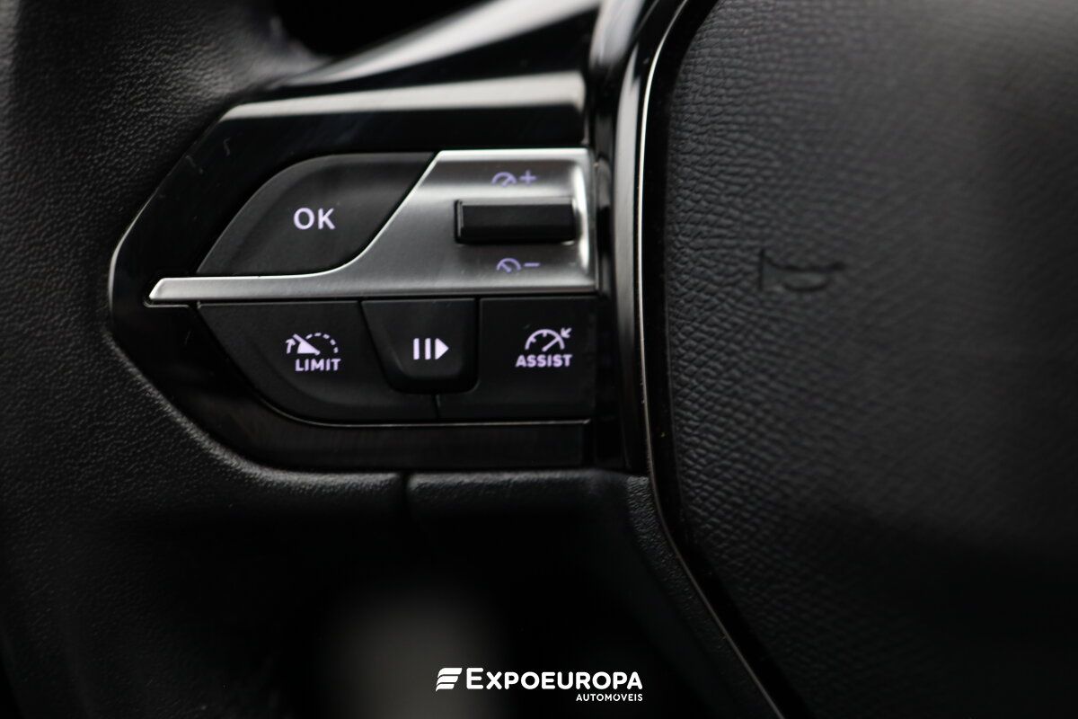 peugeot-308-2023-gasolina-1199cc