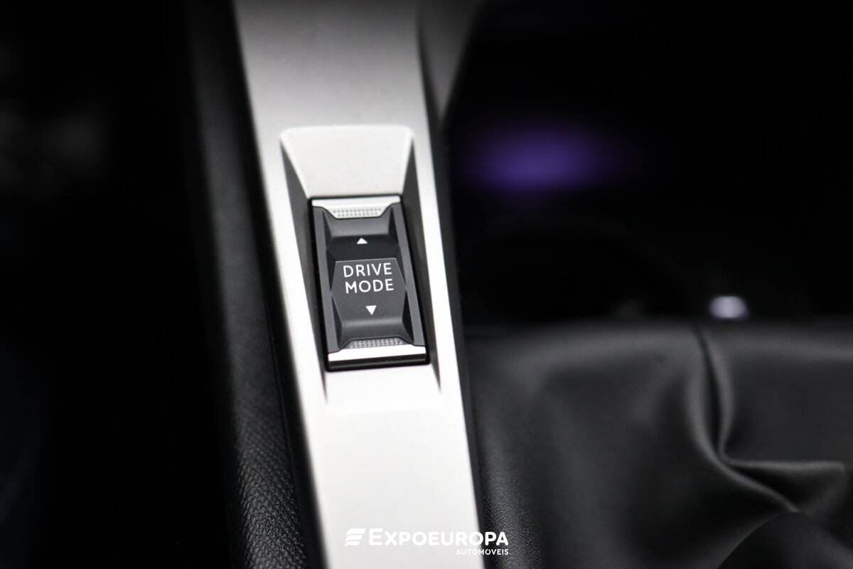 peugeot-308-2023-gasolina-1199cc