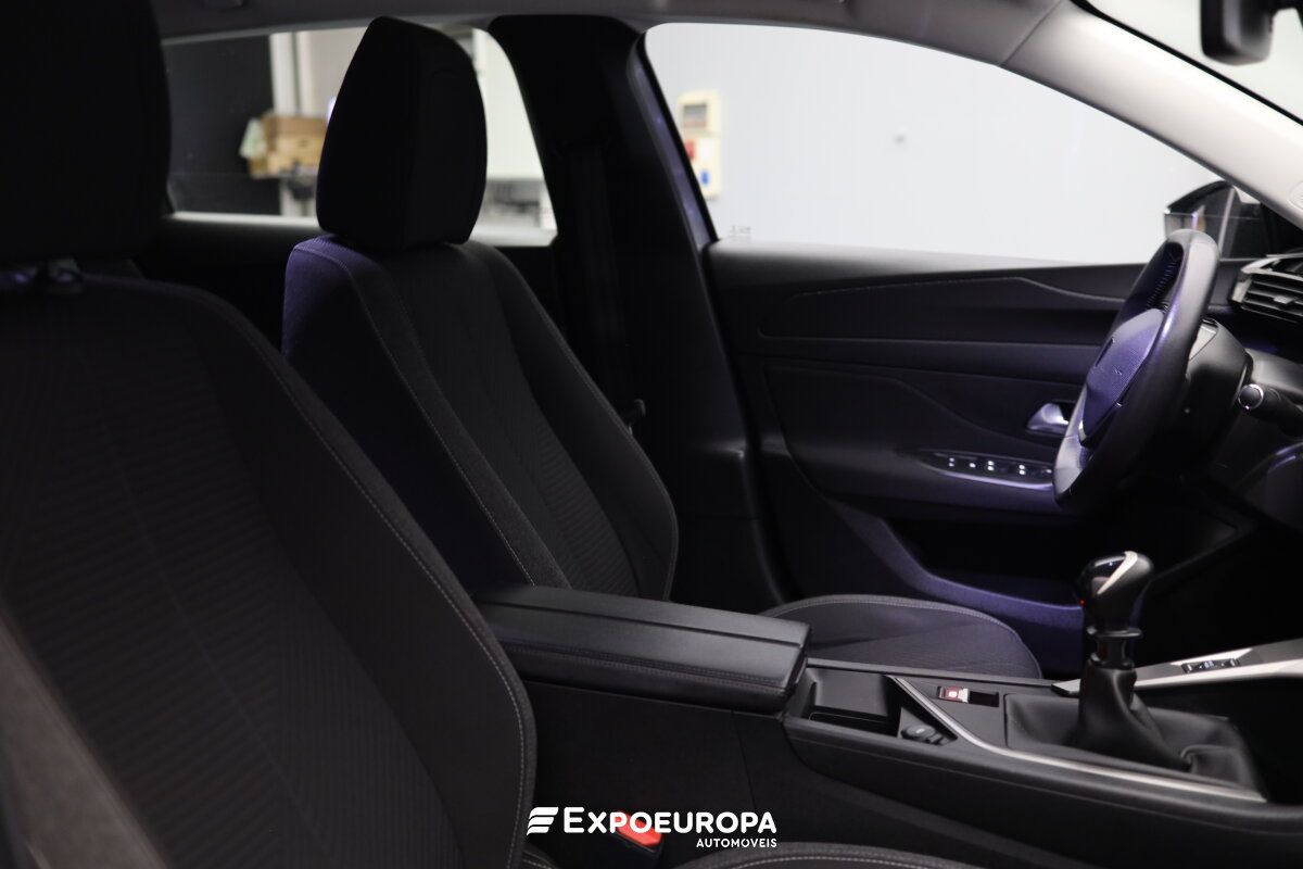 peugeot-308-2023-gasolina-1199cc