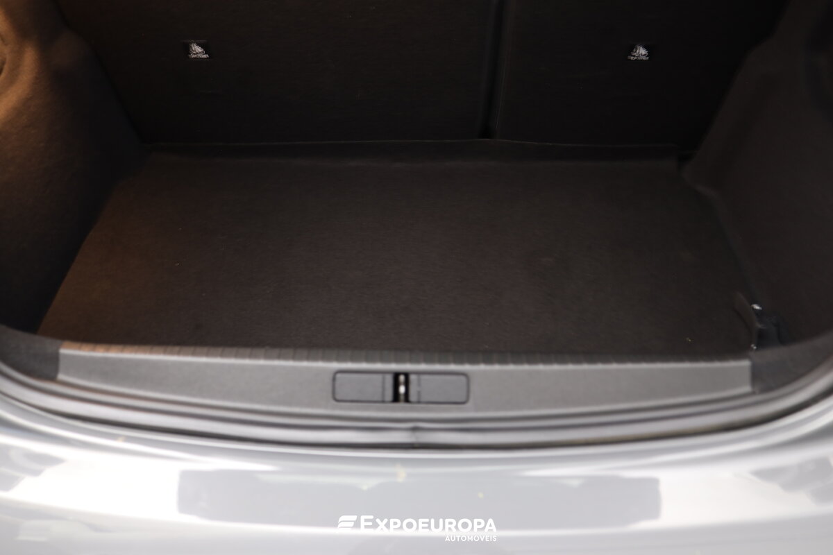 peugeot-208-2025-hibrido-a-gasolina-1199cc