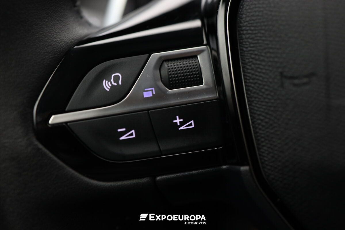 peugeot-208-2025-hibrido-a-gasolina-1199cc