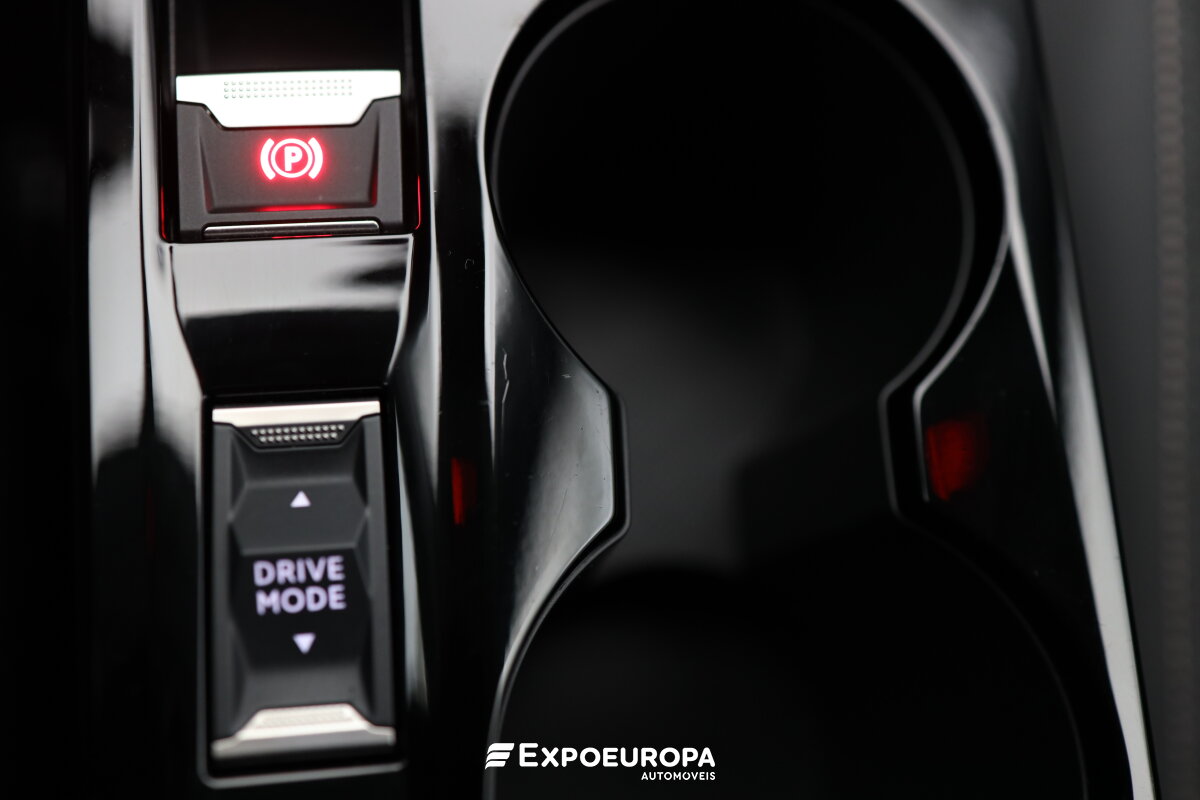 peugeot-208-2025-hibrido-a-gasolina-1199cc