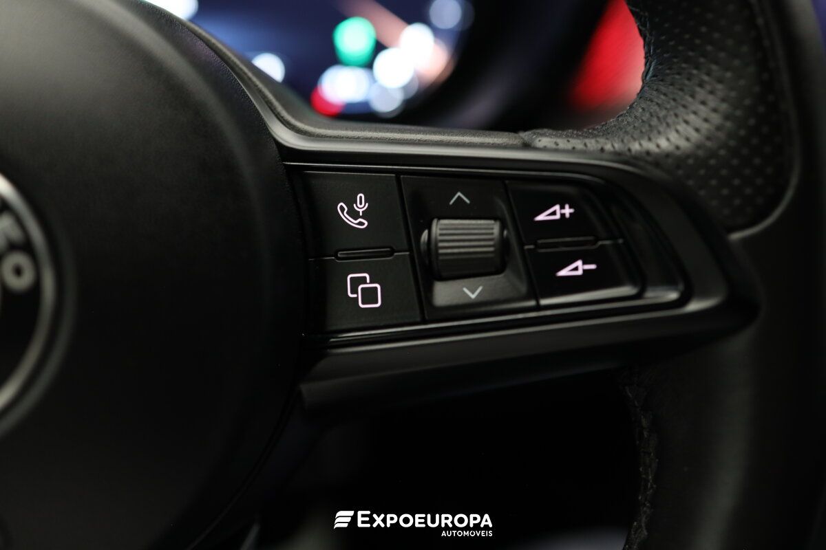 alfa-romeo-146-2023-hibrido-a-gasolina-1332cc