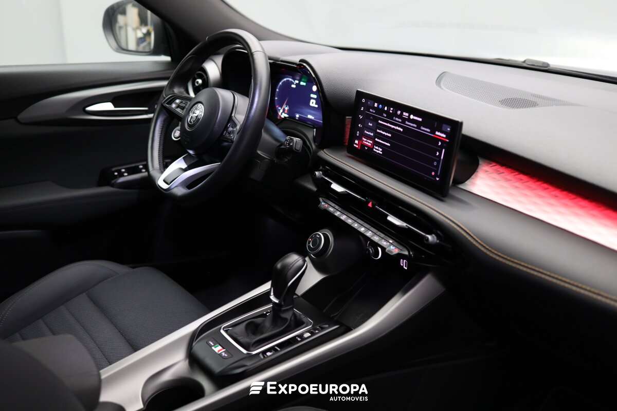 alfa-romeo-146-2023-hibrido-a-gasolina-1332cc