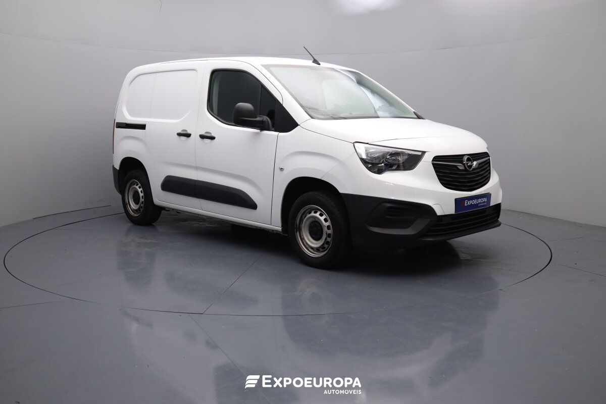 opel-combo-2022-diesel-1499cc