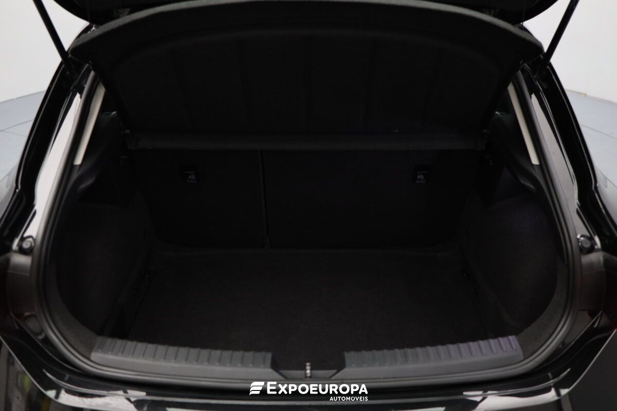 seat-leon-2022-diesel-1968cc