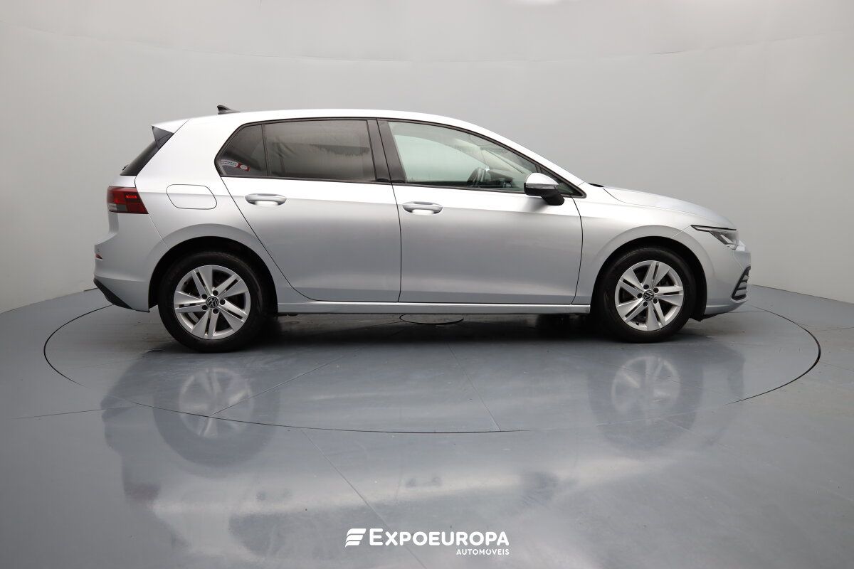 volkswagen-golf-2023-gasolina-999cc