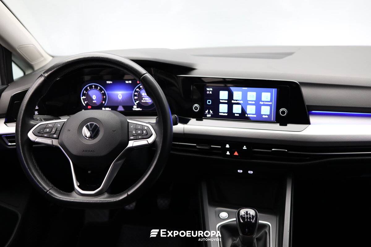 volkswagen-golf-2023-gasolina-999cc