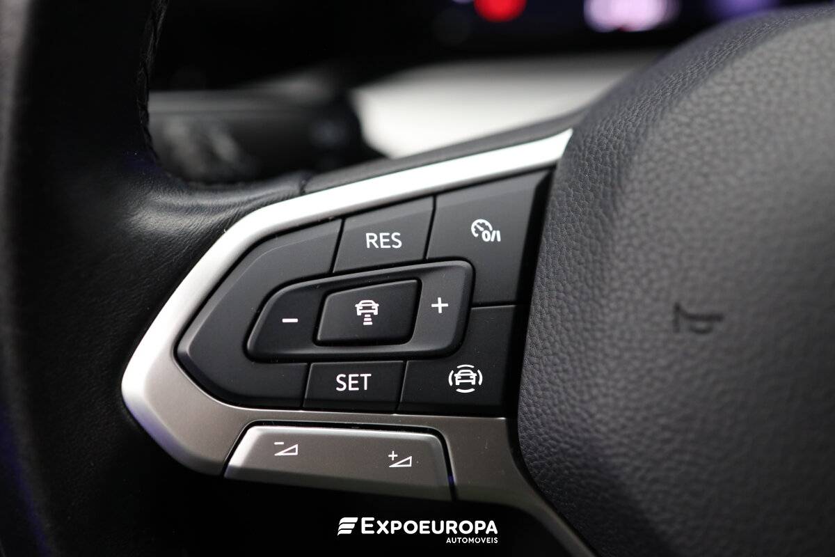 volkswagen-golf-2023-gasolina-999cc