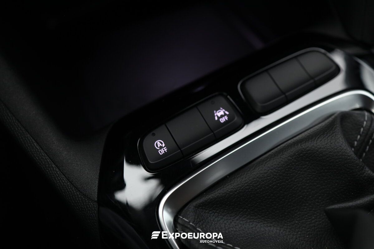 opel-corsa-2023-gasolina-1199cc