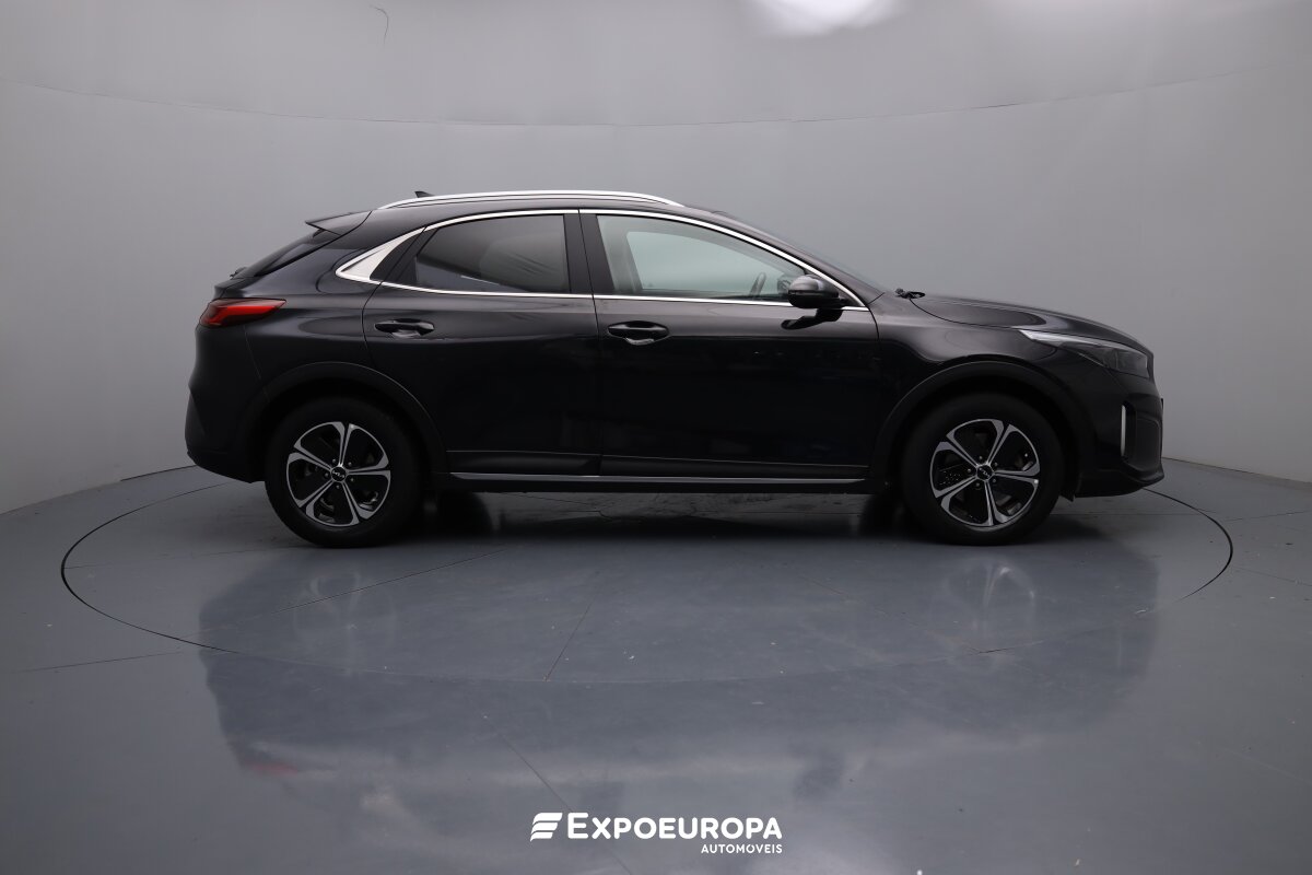 kia-xceed-2022-hibrido-a-gasolina-1580cc