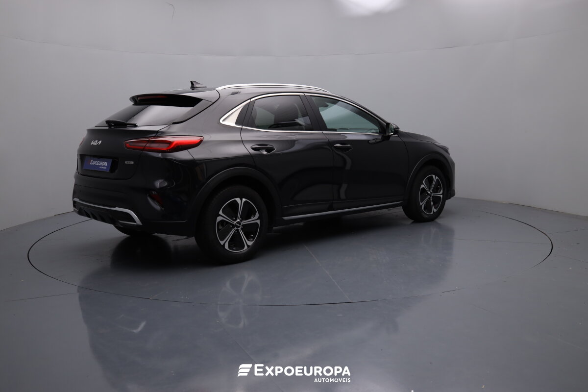 kia-xceed-2022-hibrido-a-gasolina-1580cc