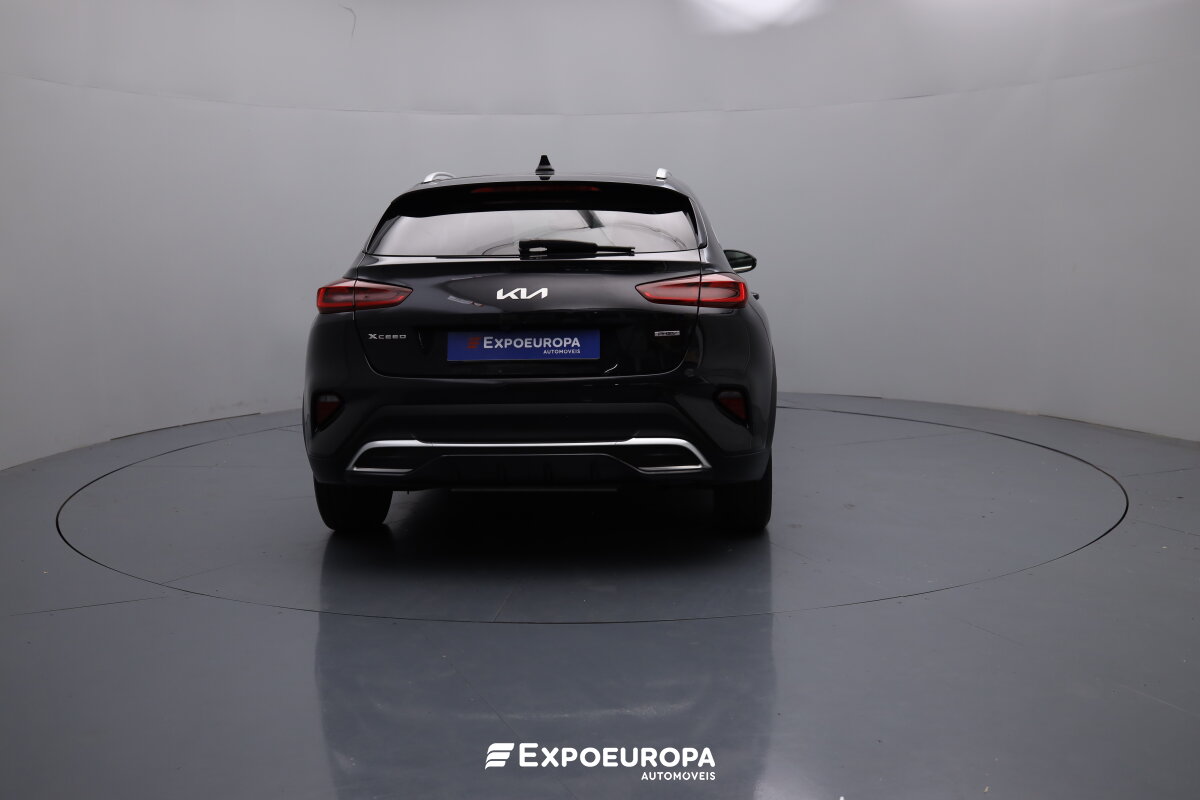 kia-xceed-2022-hibrido-a-gasolina-1580cc