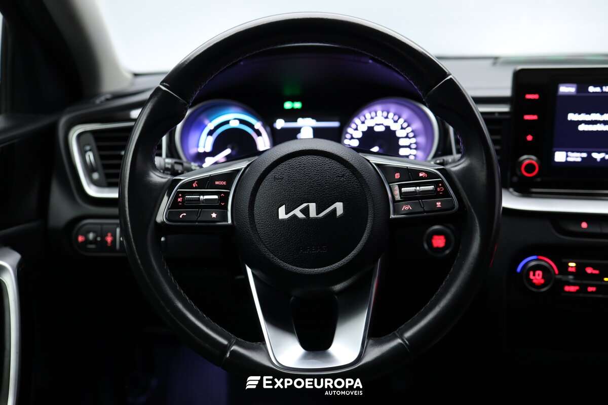 kia-xceed-2022-hibrido-a-gasolina-1580cc