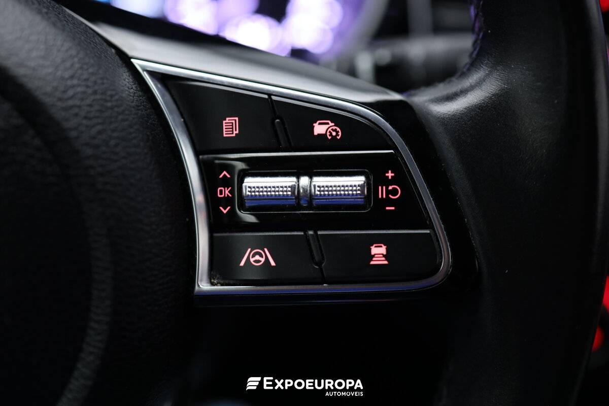 kia-xceed-2022-hibrido-a-gasolina-1580cc