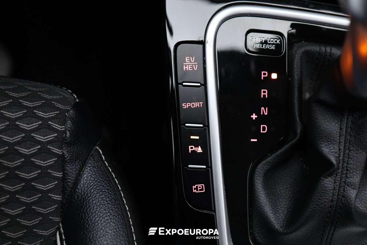kia-xceed-2022-hibrido-a-gasolina-1580cc