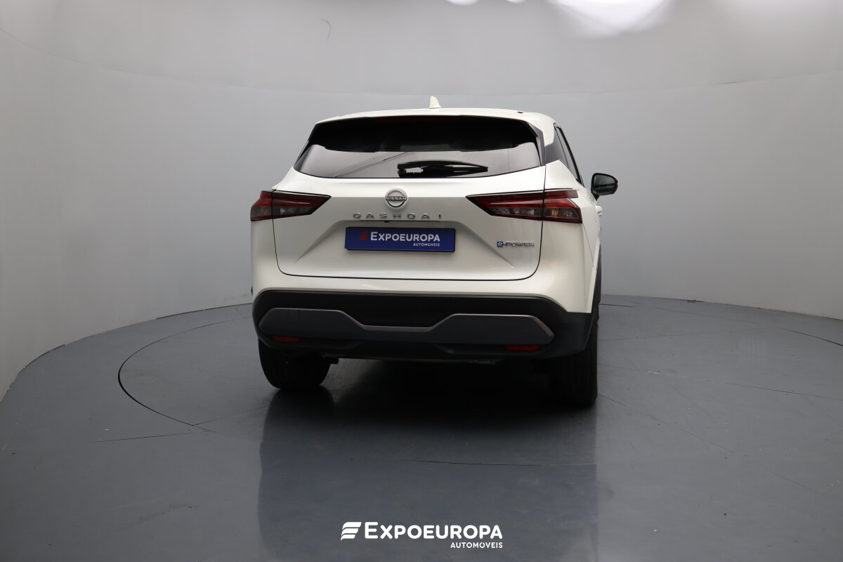 nissan-qashqai-2024-hibrido-a-gasolina-1497cc