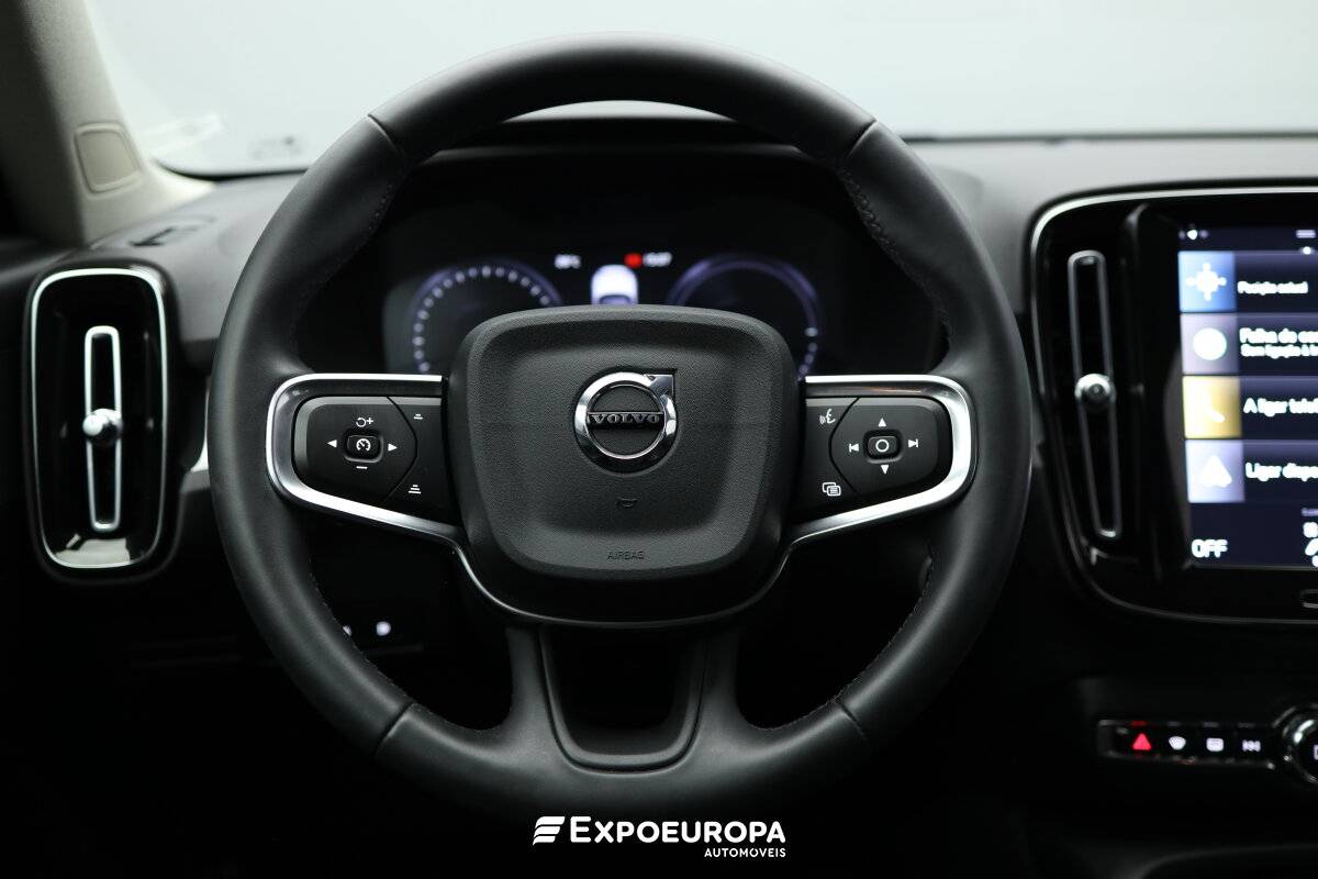 volvo-xc40-2021-hibrido-a-gasolina-1477cc