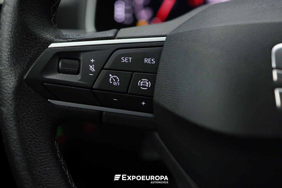 renault-captur-2023-gasolina-999cc